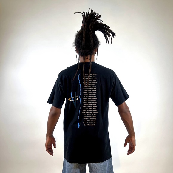 Vince Gill Vintage 90’s Tour tee - Picture 2 of 2